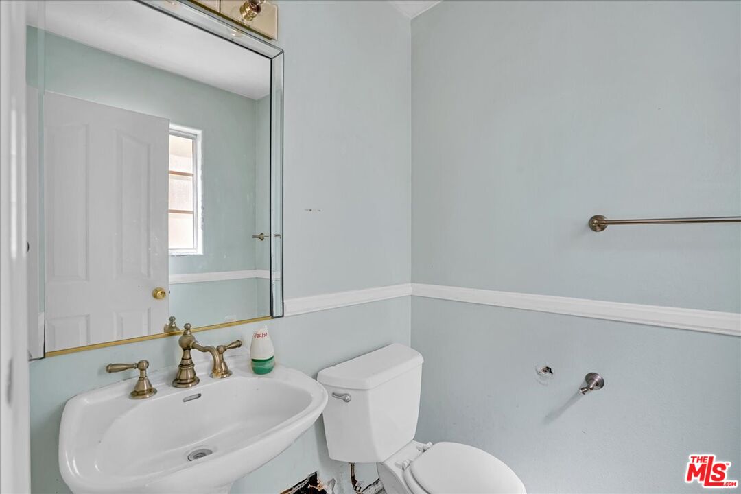 1122 Vincent St Unit: B