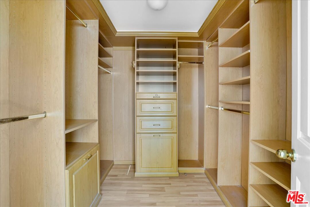 1122 Vincent St Unit: B