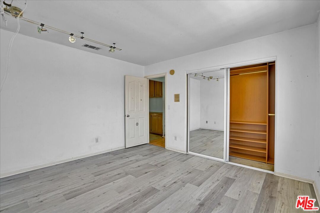 1122 Vincent St Unit: B