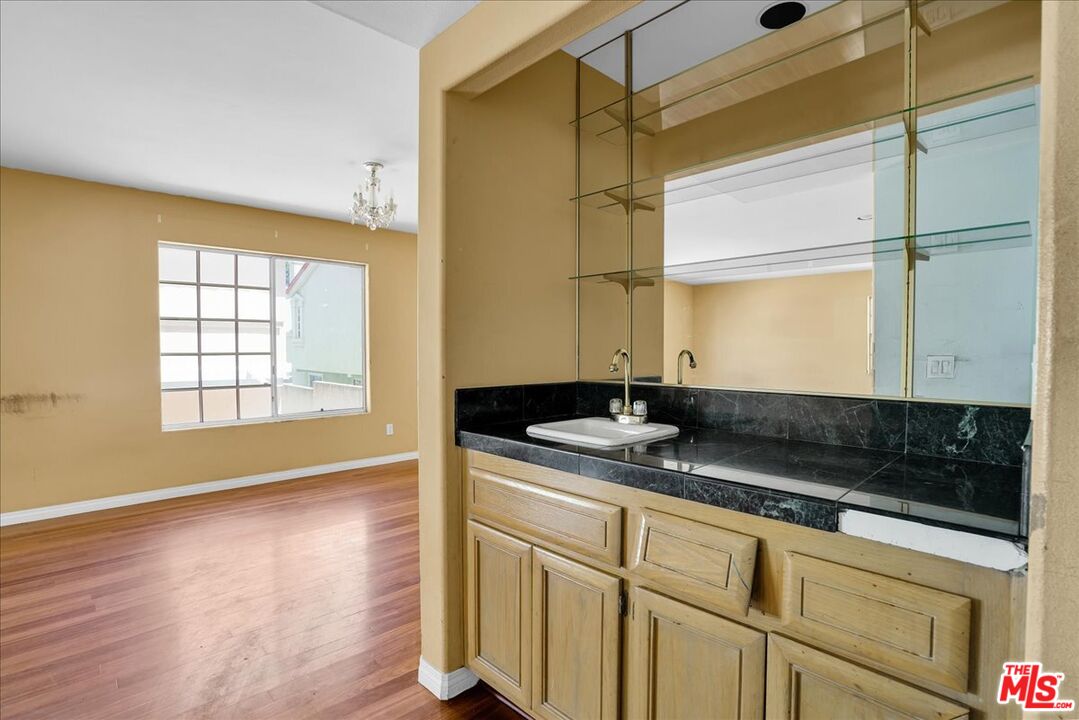 1122 Vincent St Unit: B