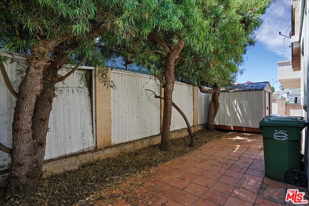 1122 Vincent St Unit: B