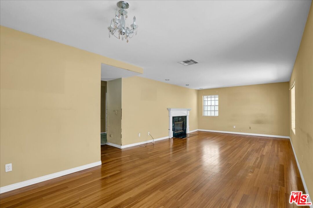 1122 Vincent St Unit: B