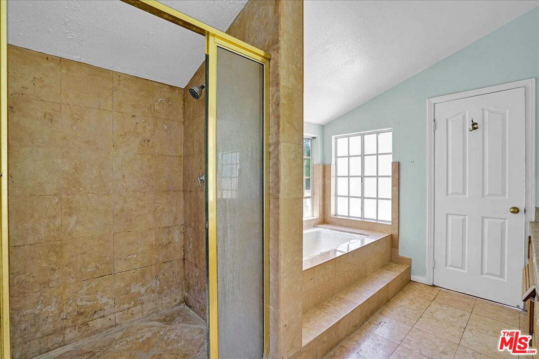 1122 Vincent St Unit: B