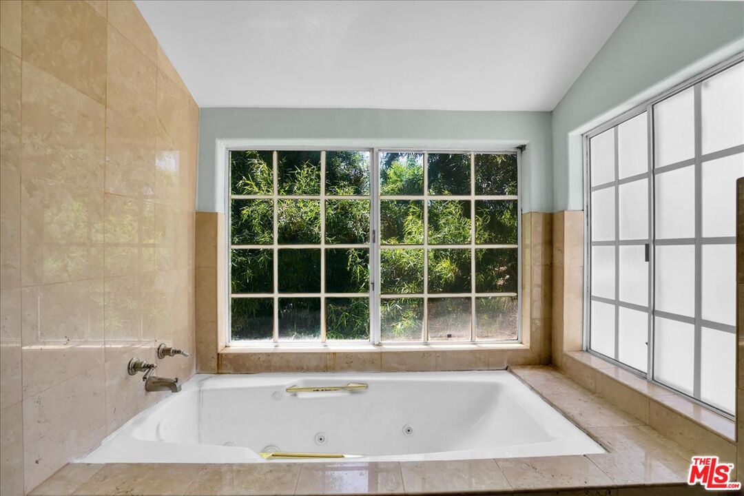 1122 Vincent St Unit: B