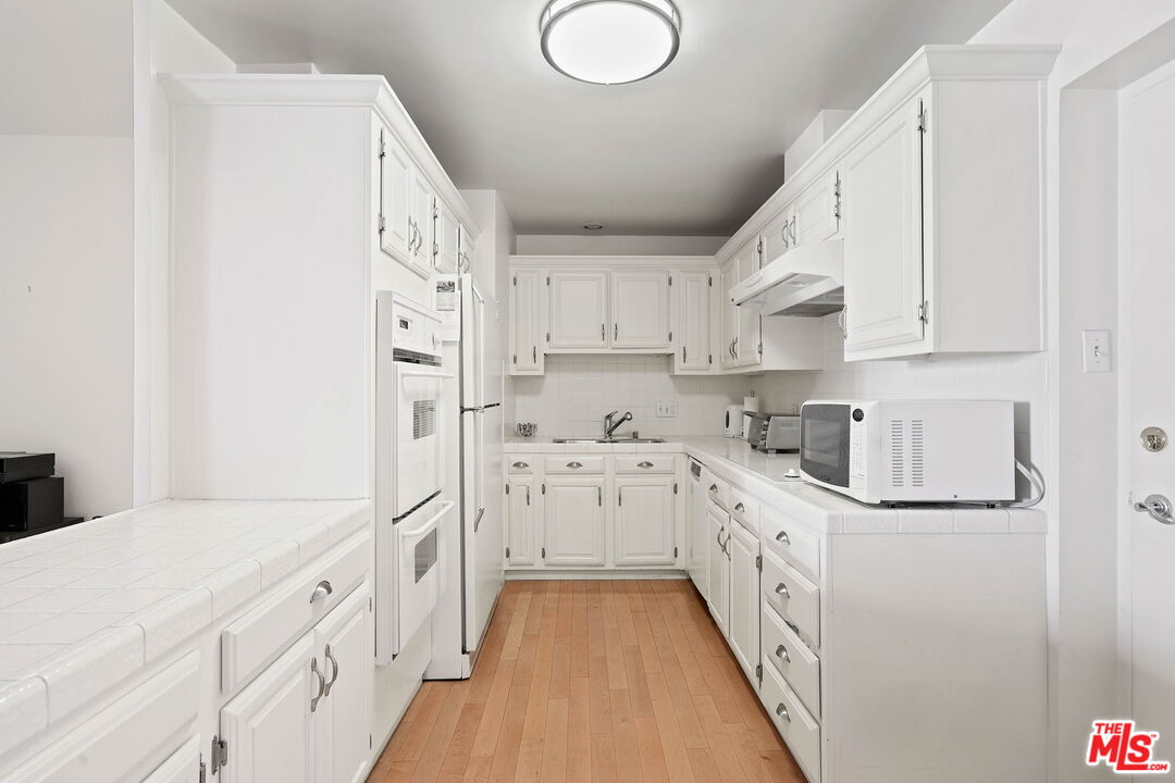 10433 Wilshire Blvd Unit: 302