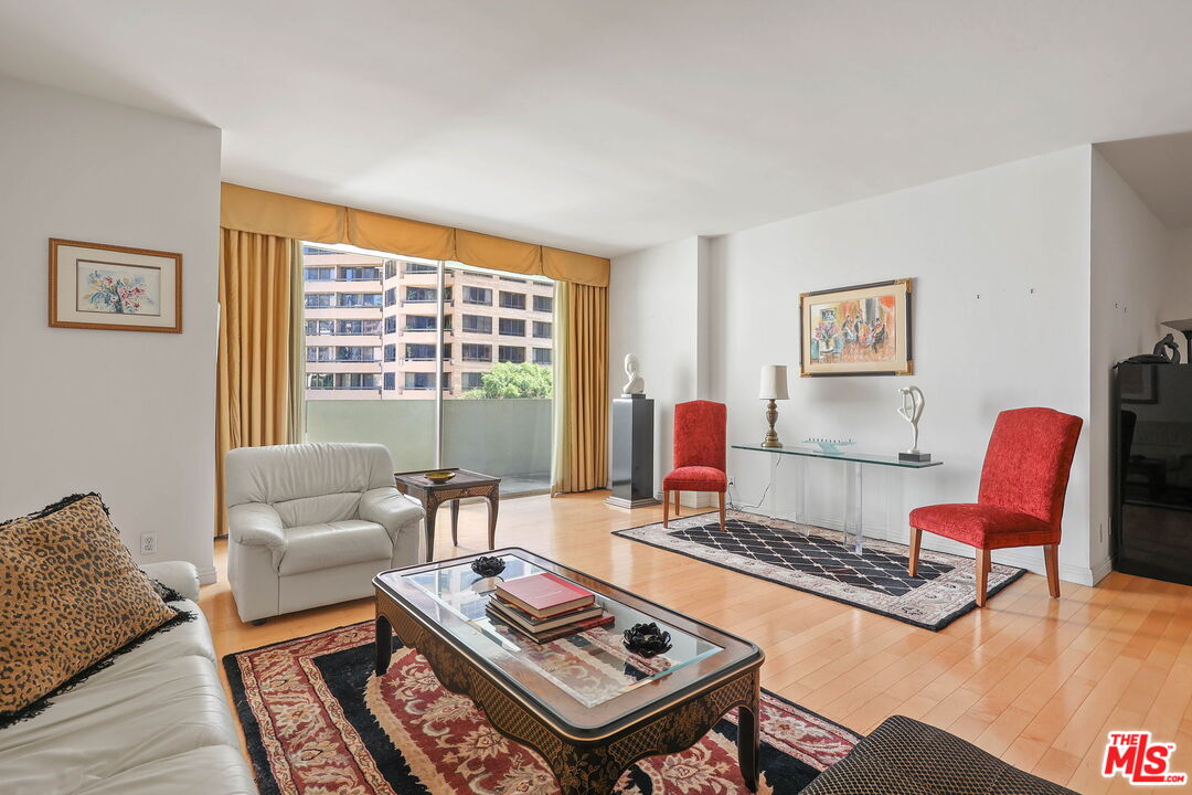 10433 Wilshire Blvd Unit: 302