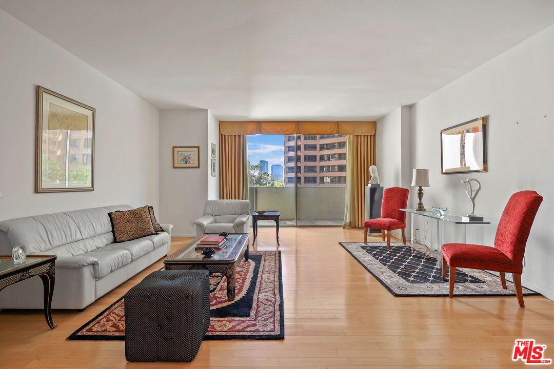 10433 Wilshire Blvd Unit: 302