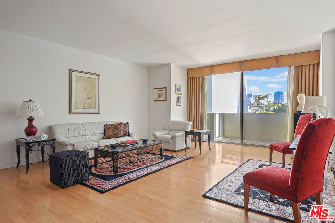 10433 Wilshire Blvd Unit: 302