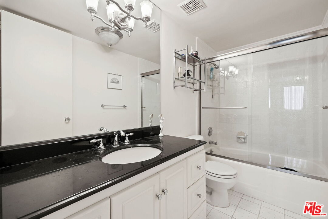 10433 Wilshire Blvd Unit: 302