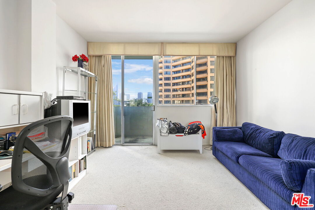 10433 Wilshire Blvd Unit: 302