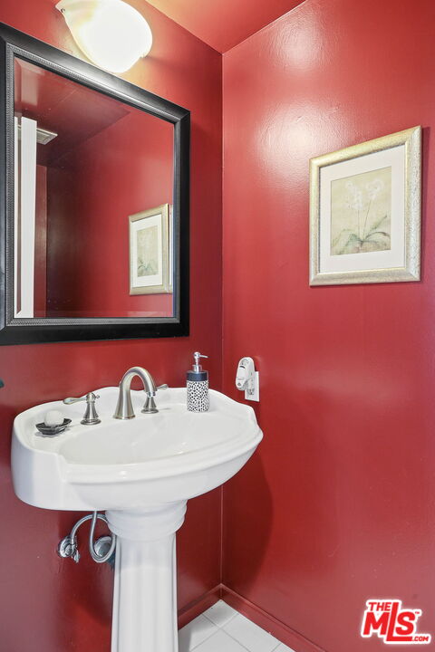 10433 Wilshire Blvd Unit: 302