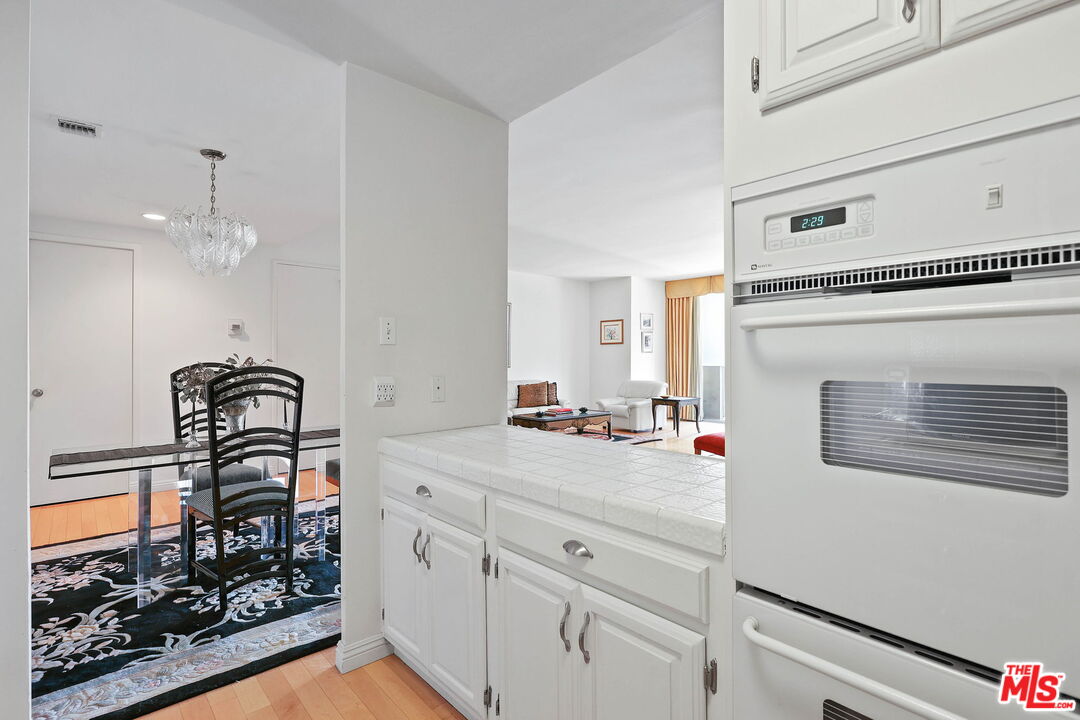 10433 Wilshire Blvd Unit: 302