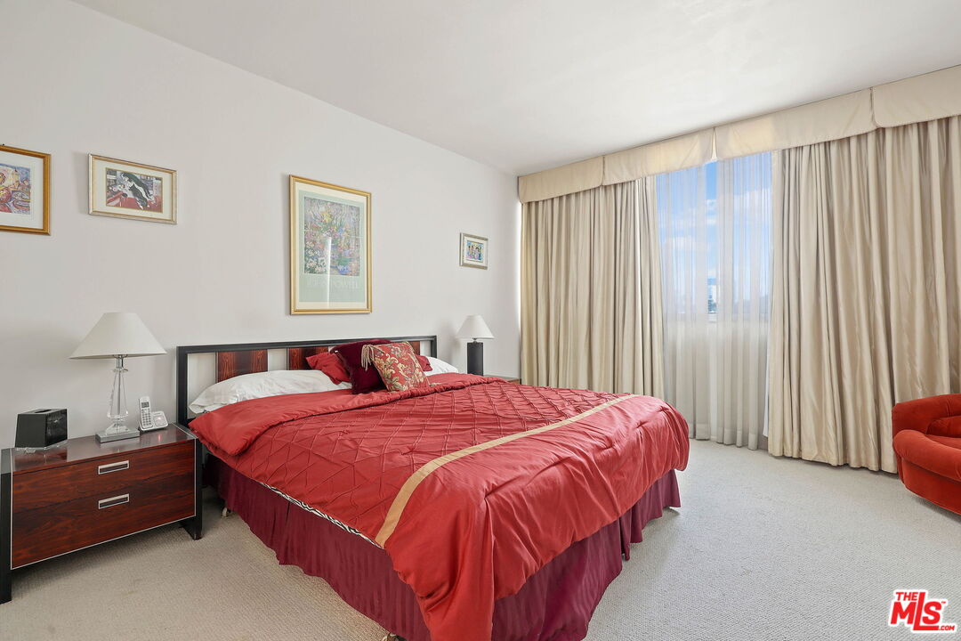 10433 Wilshire Blvd Unit: 302