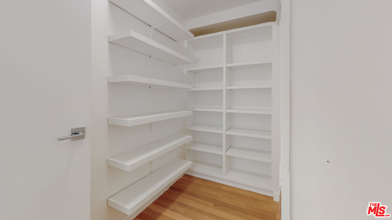 8704 Santa Monica BLVD Unit: PH2