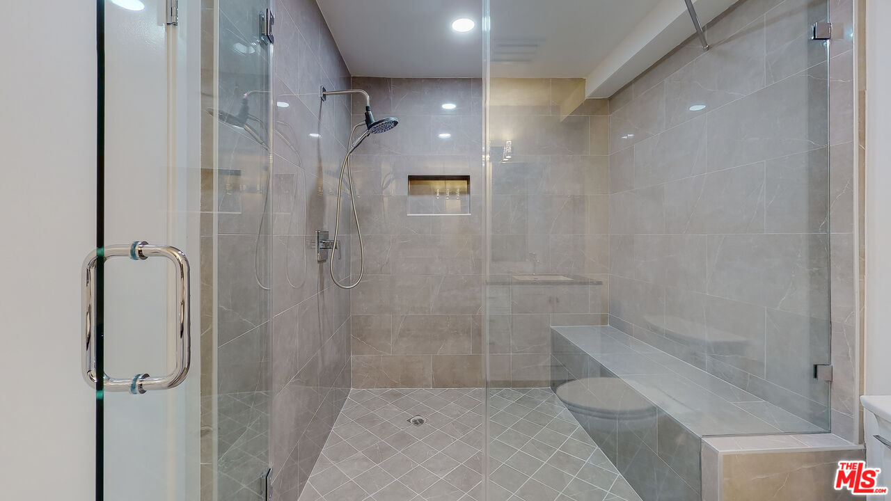 8704 Santa Monica BLVD Unit: PH2