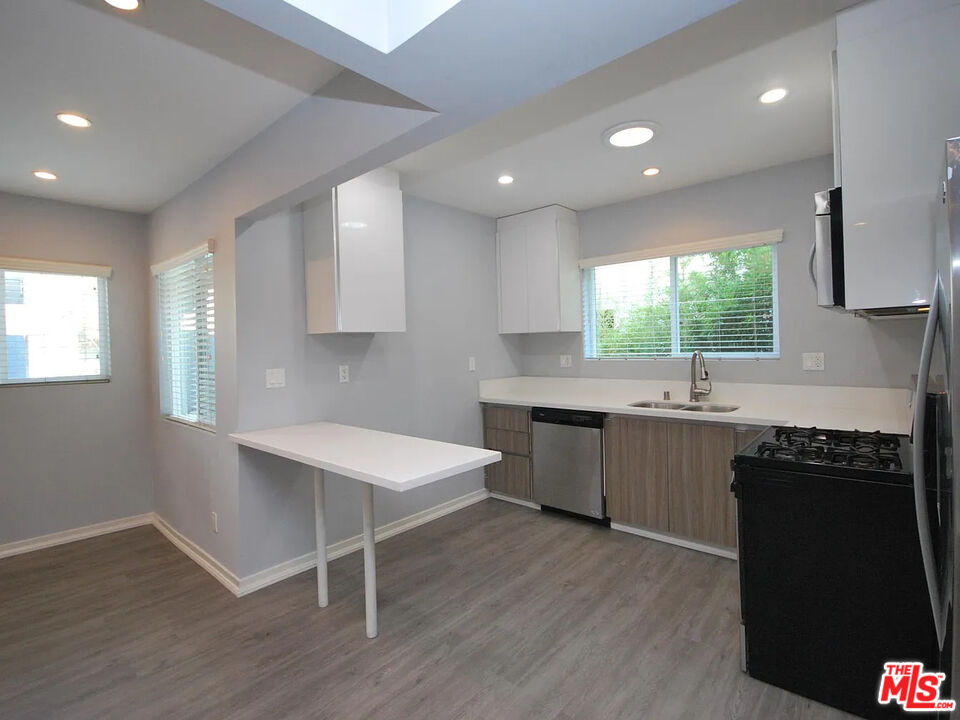 11509 Wyoming Ave Unit: 3