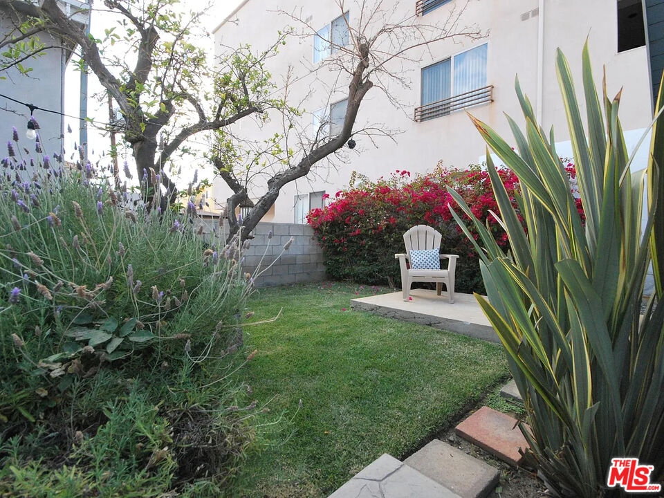 11509 Wyoming Ave Unit: 3