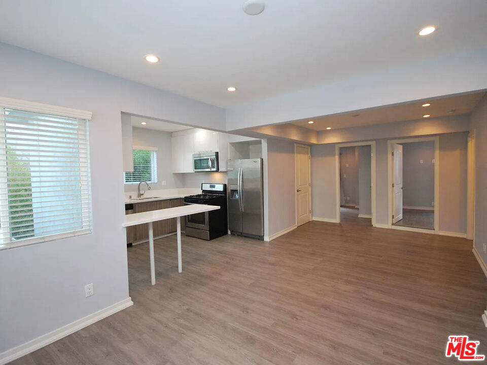 11509 Wyoming Ave Unit: 3