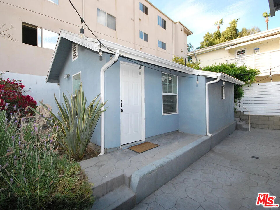 11509 Wyoming Ave Unit: 3