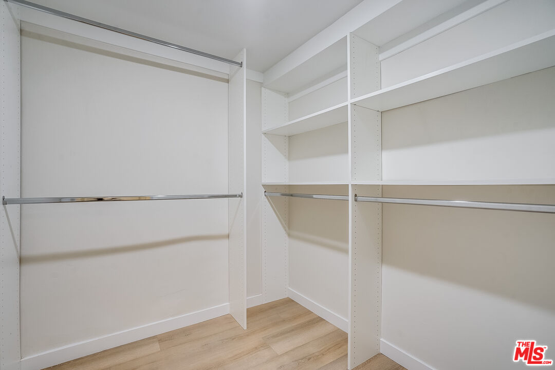 1470 Rexford Dr Unit: 101