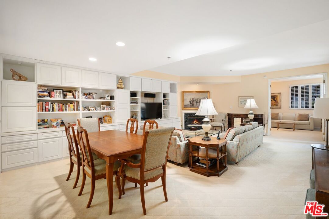 2122 Century Park Ln Unit: 111