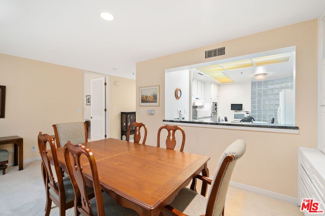 2122 Century Park Ln Unit: 111