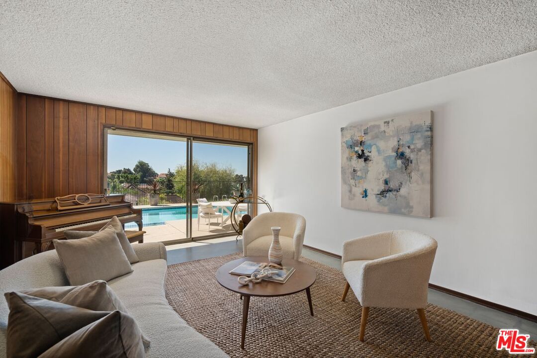 5216 Los Caballeros Way