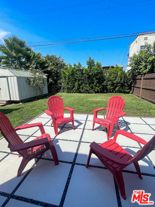 1755 S Mansfield Ave