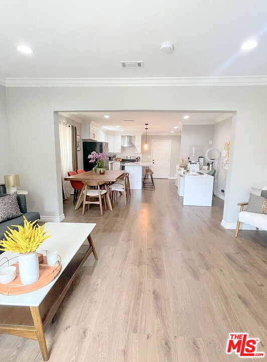 1755 S Mansfield Ave