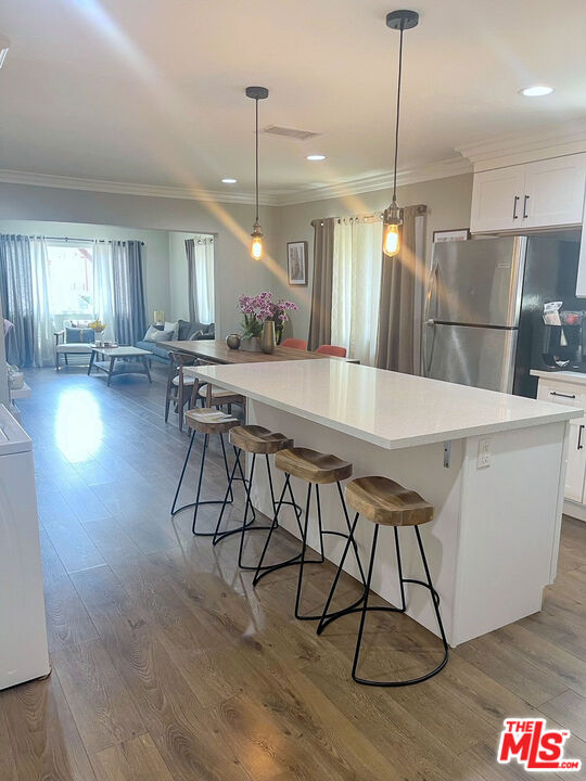 1755 S Mansfield Ave