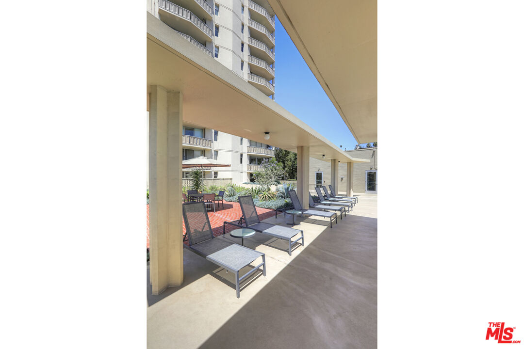 4411 Los Feliz Blvd Unit: 1005