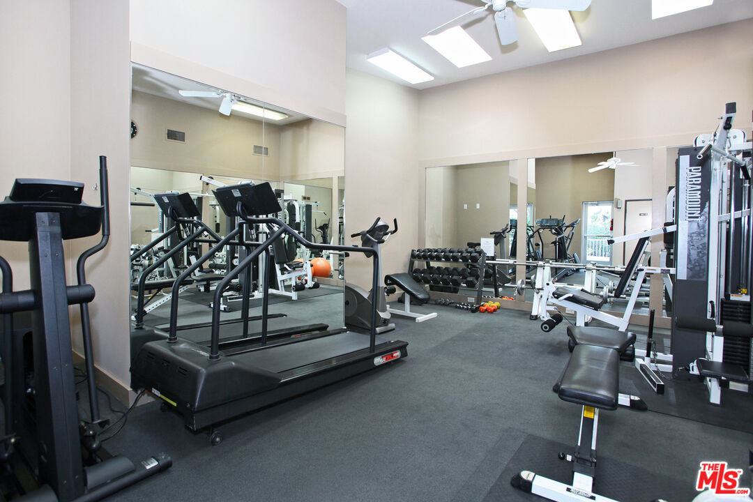 4411 Los Feliz Blvd Unit: 1005