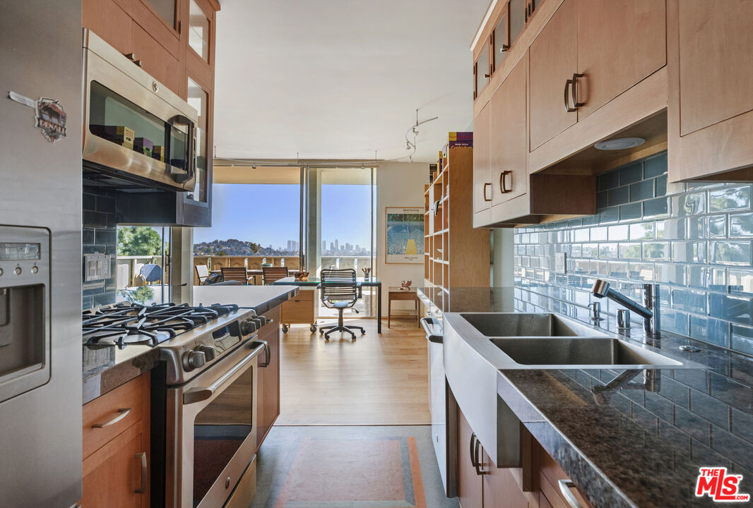 4411 Los Feliz Blvd Unit: 1005