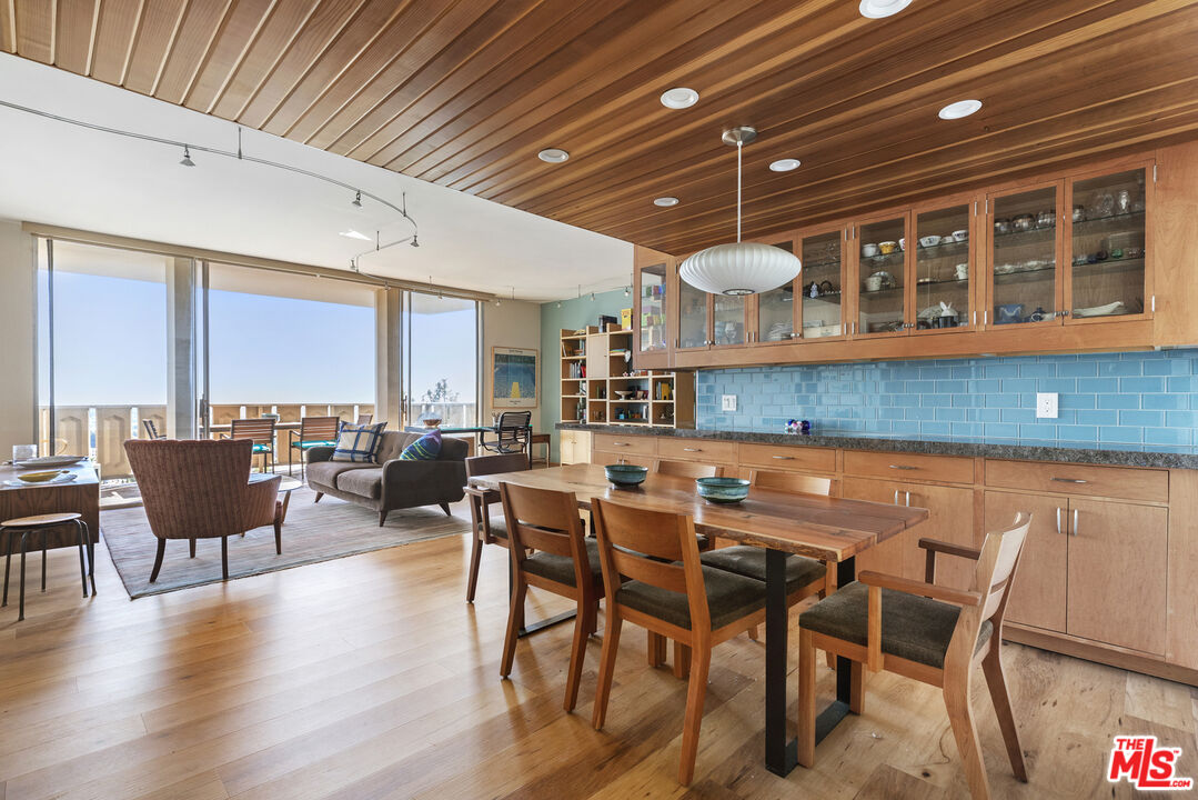 4411 Los Feliz Blvd Unit: 1005