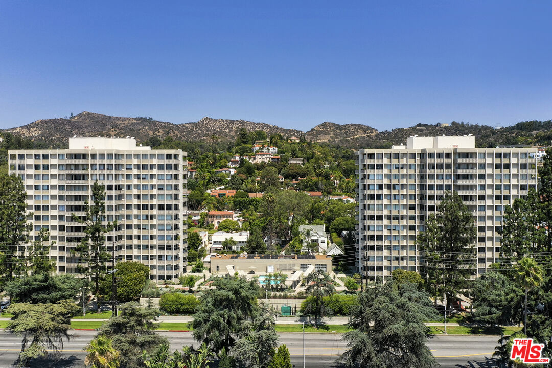 4411 Los Feliz Blvd Unit: 1005