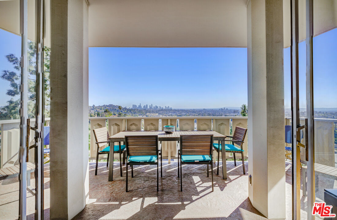 4411 Los Feliz Blvd Unit: 1005
