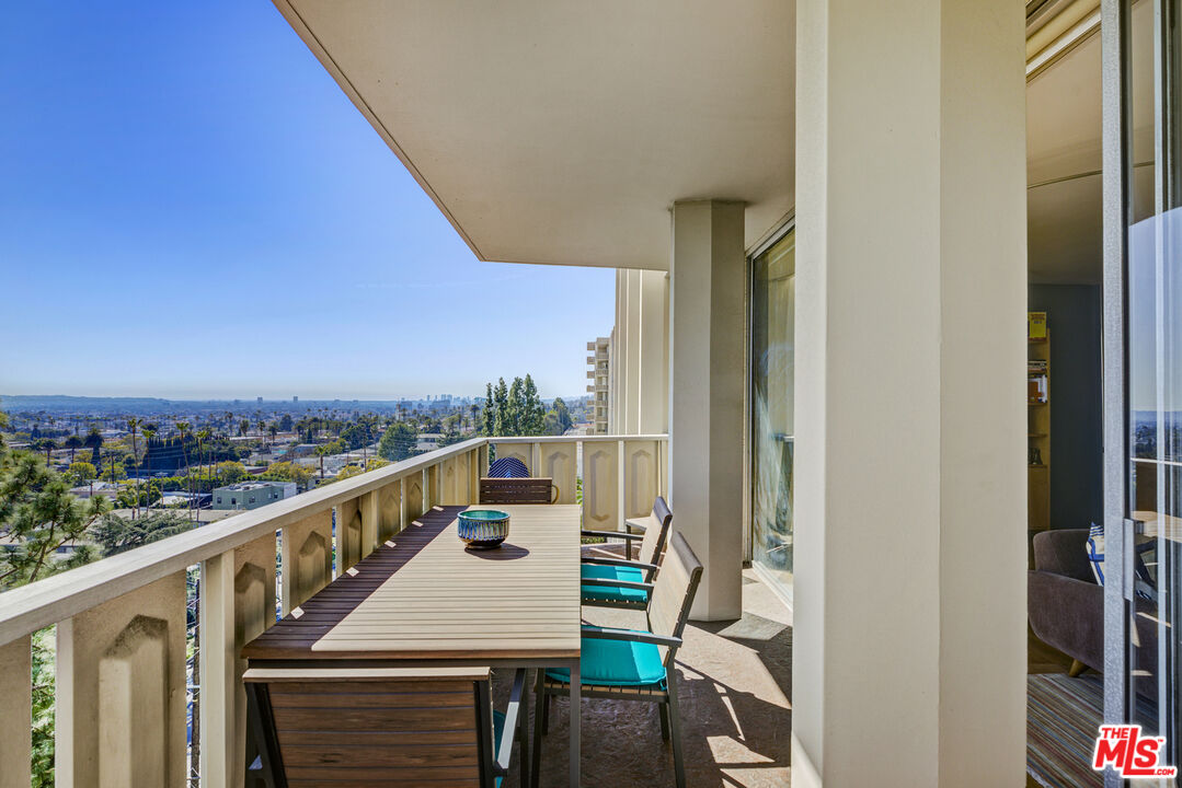 4411 Los Feliz Blvd Unit: 1005