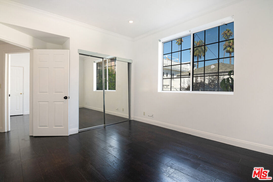 458 N Oakhurst Dr Unit: 106