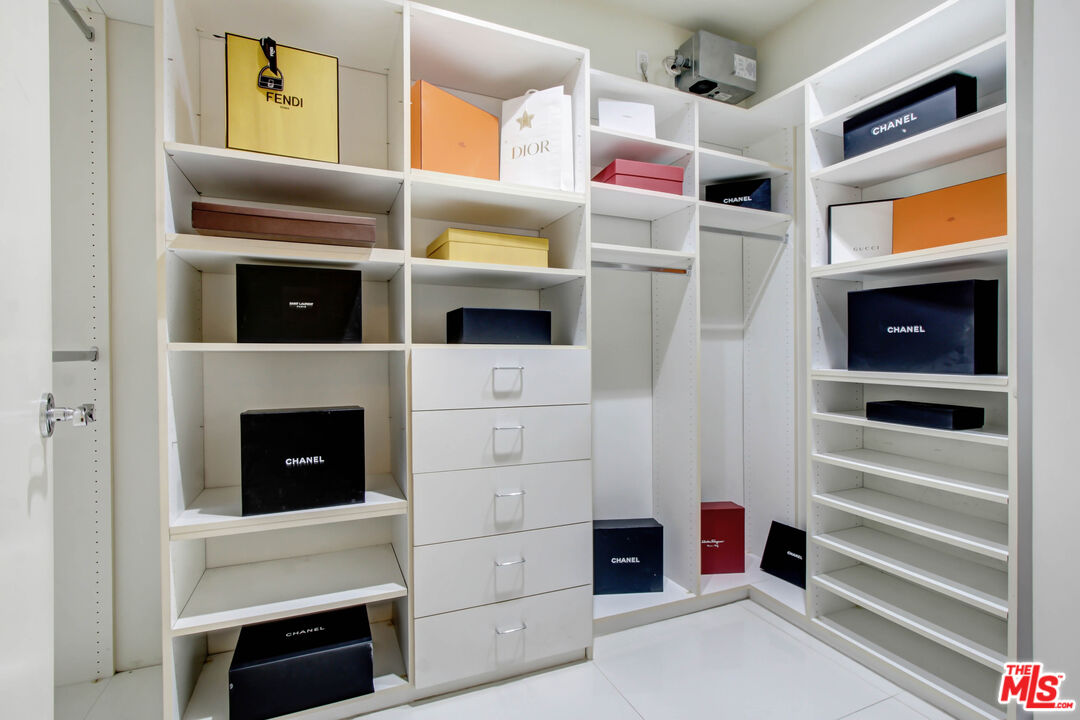 11921 Dorothy St Unit: 102