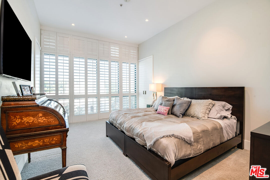 10490 Wilshire Blvd Unit: 406