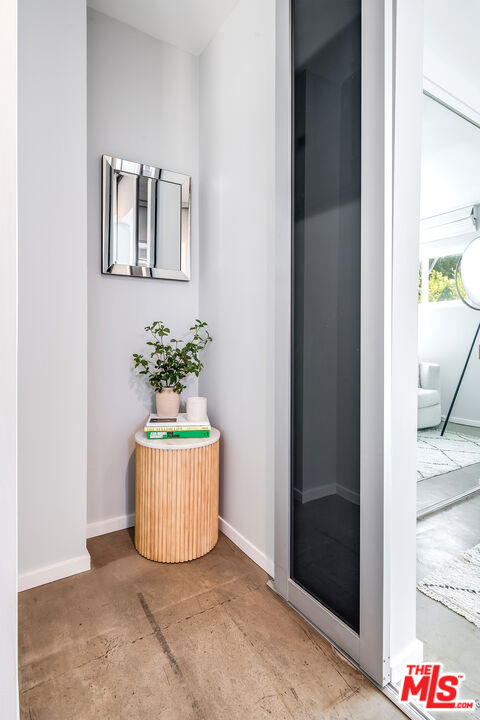 837 N West Knoll Dr Unit: 310