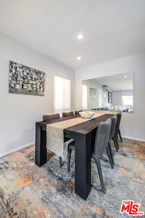 837 N West Knoll Dr Unit: 310