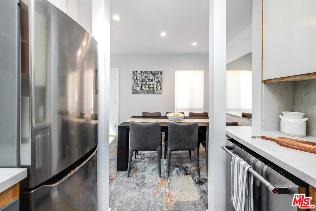 837 N West Knoll Dr Unit: 310