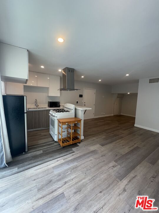 11509 Wyoming Ave Unit: Unit 2