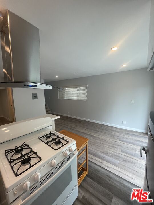 11509 Wyoming Ave Unit: Unit 2