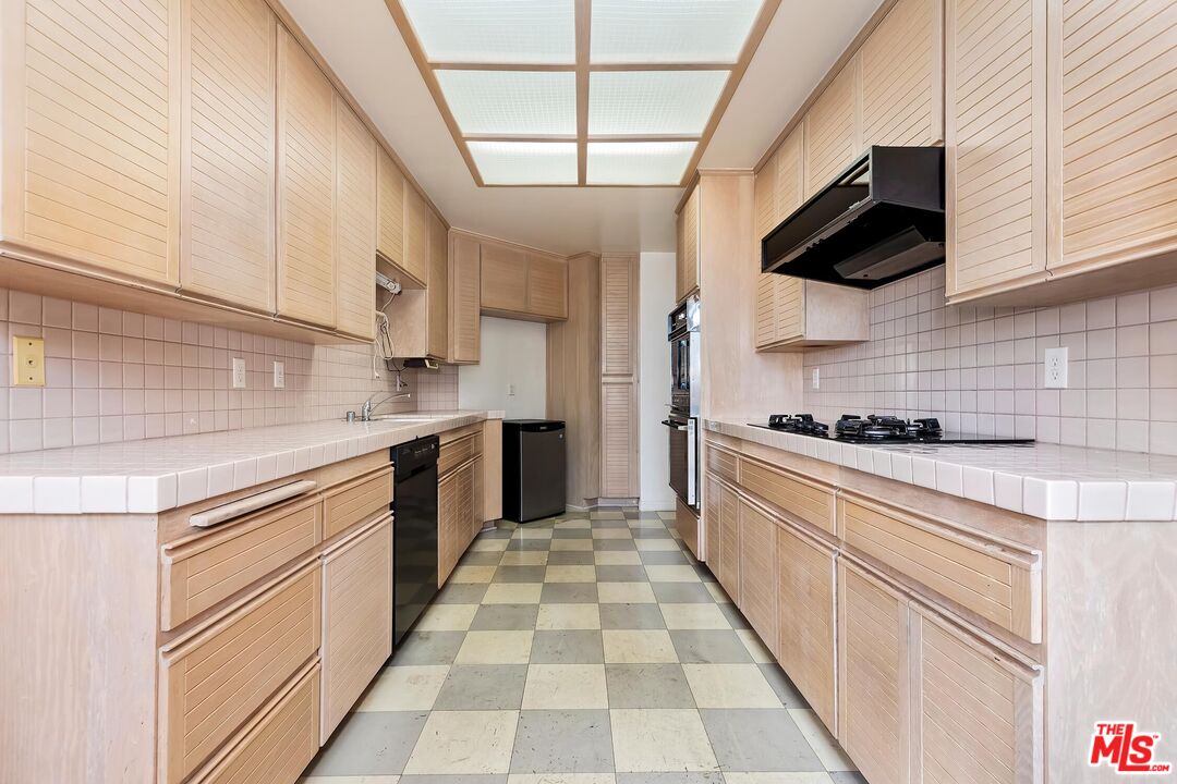 9880 Vidor Dr Unit: 104
