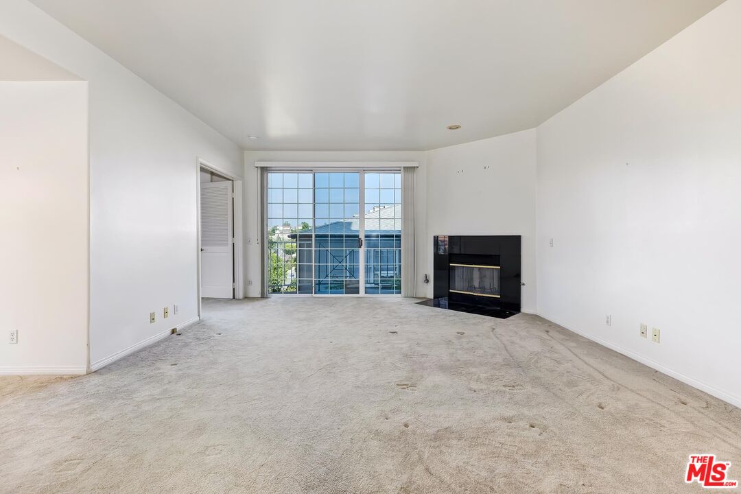 9880 Vidor Dr Unit: 104