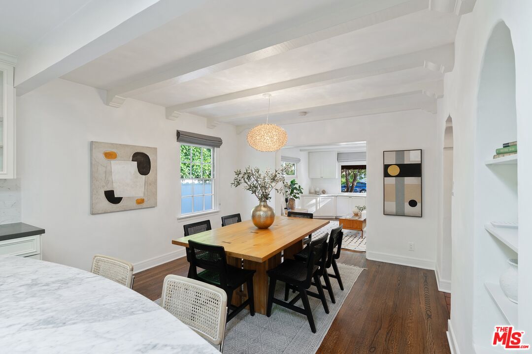 6225 Del Valle Dr