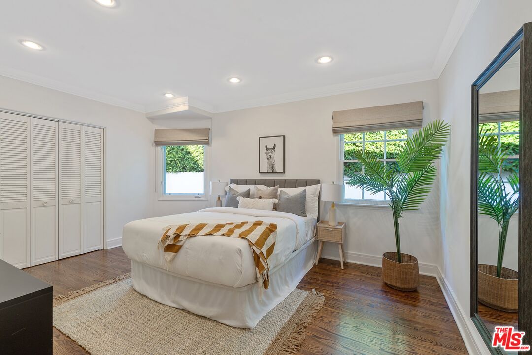 6225 Del Valle Dr