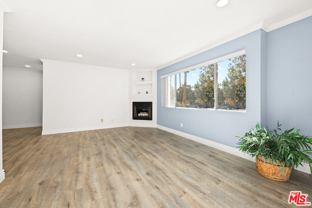 1527 9th St Unit: 101